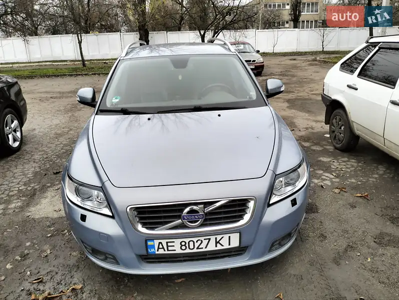 2011 volvo v50