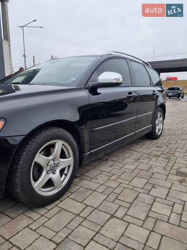 2011 volvo v50