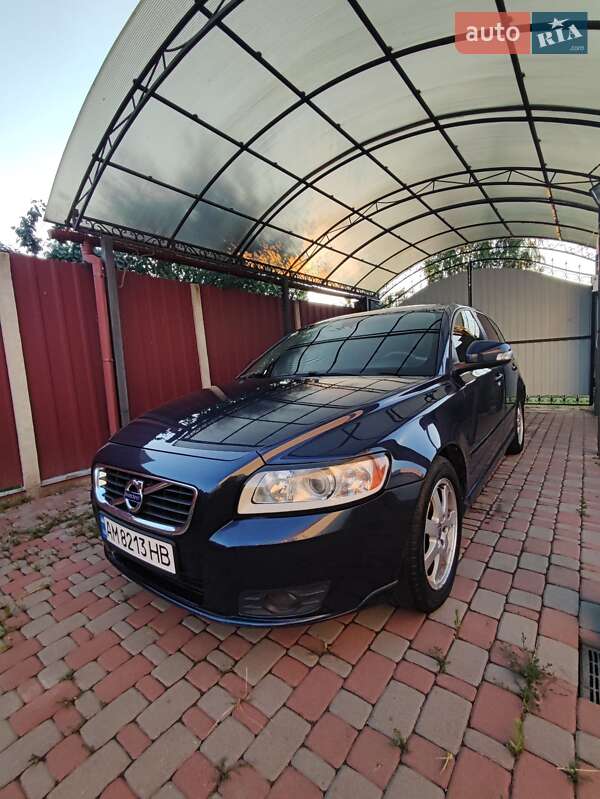 2012 volvo v50