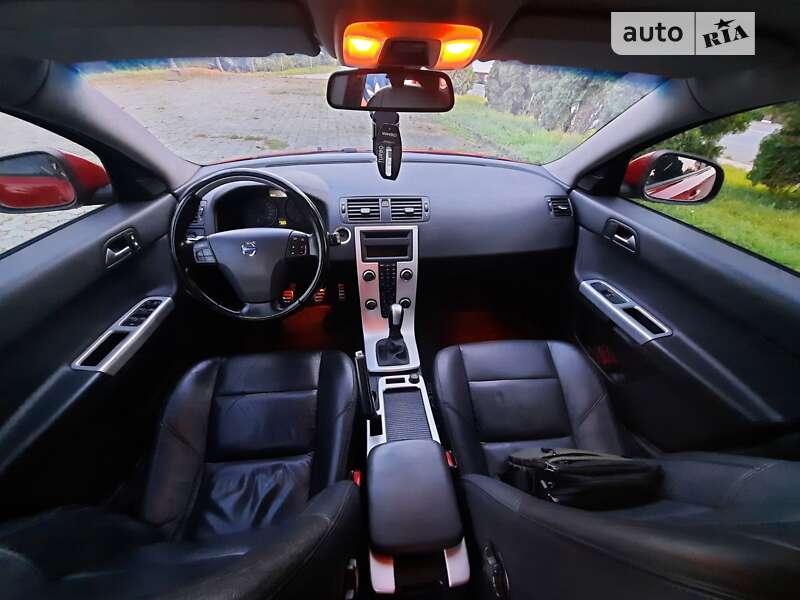 2012 volvo v50