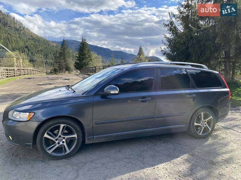 2012 volvo v50