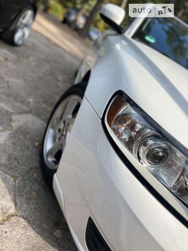 2012 volvo v50
