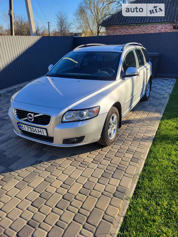 2011 volvo v50