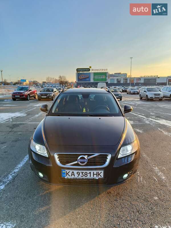2011 volvo v50
