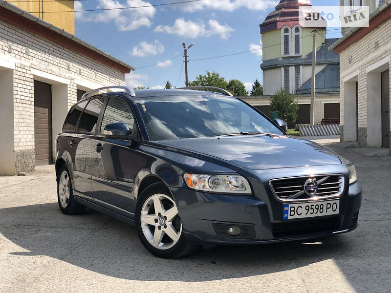 2011 volvo v50