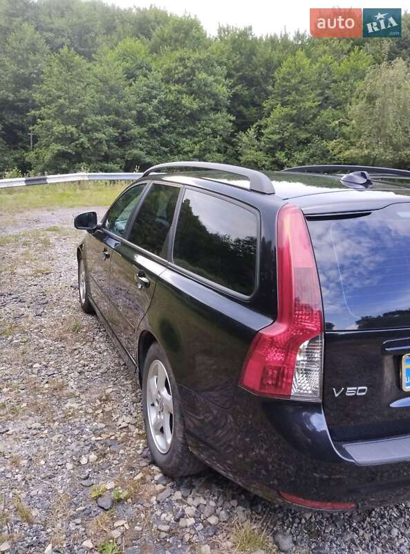 2011 volvo v50
