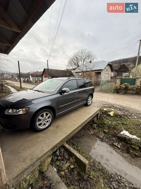 2011 volvo v50