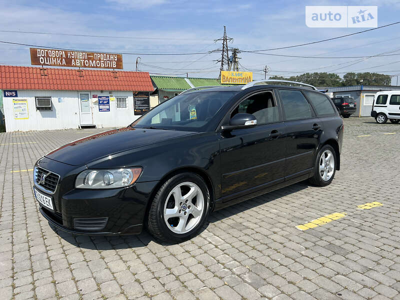 2011 volvo v50