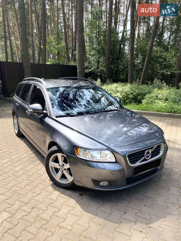 2011 volvo v50