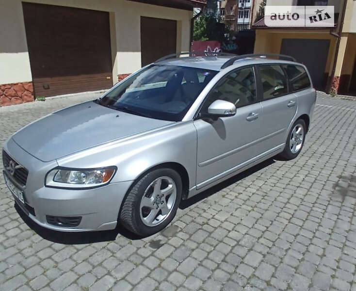 2011 volvo v50