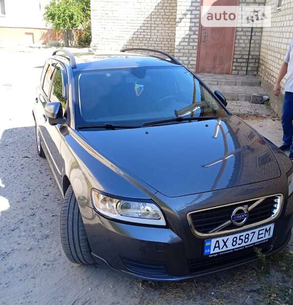 2011 volvo v50