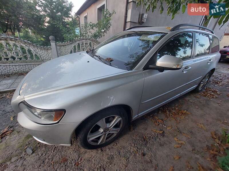 2011 volvo v50