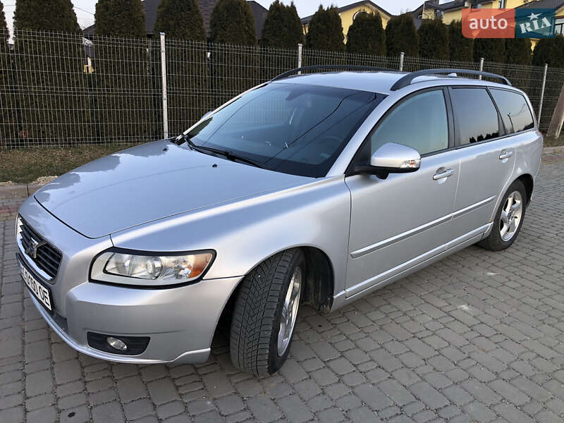 2011 volvo v50