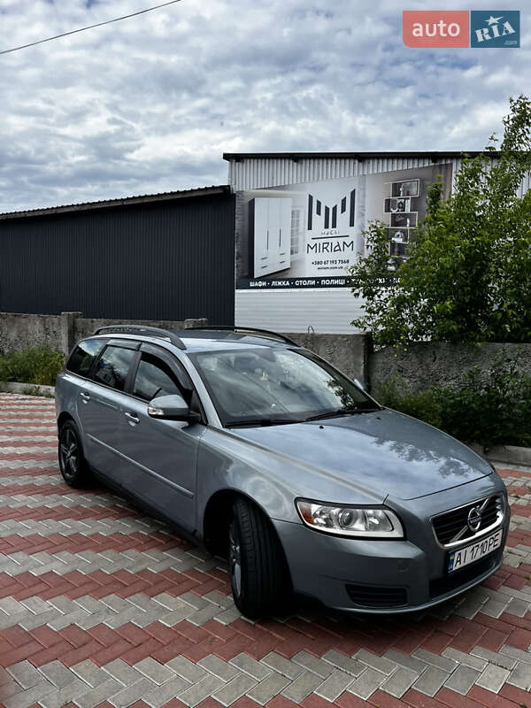 2011 volvo v50