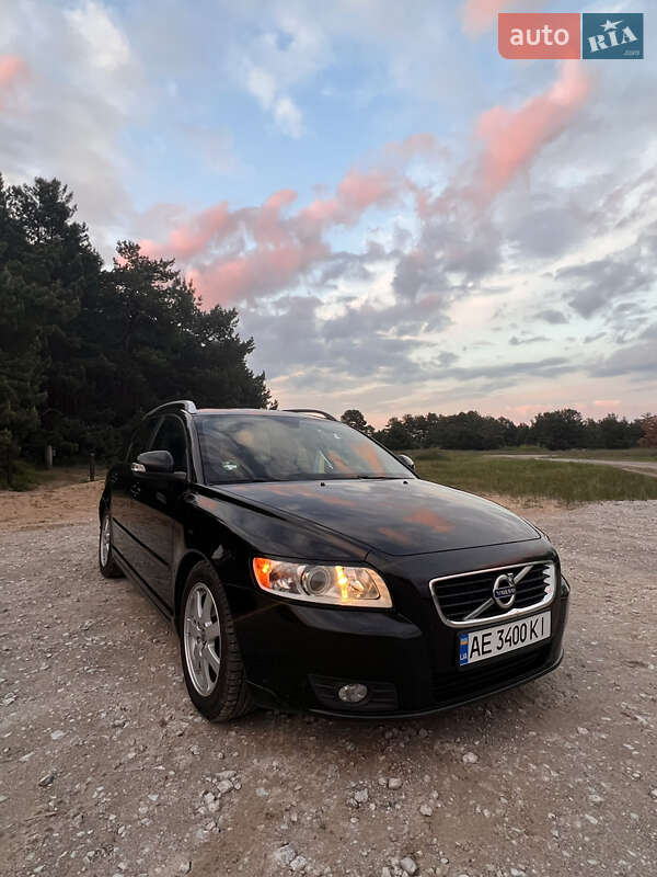 2011 volvo v50