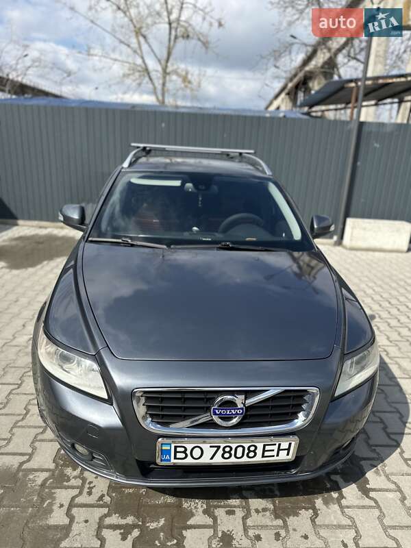 2011 volvo v50