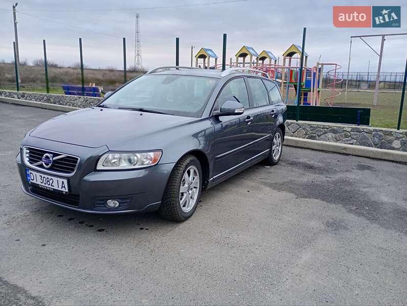 2011 volvo v50
