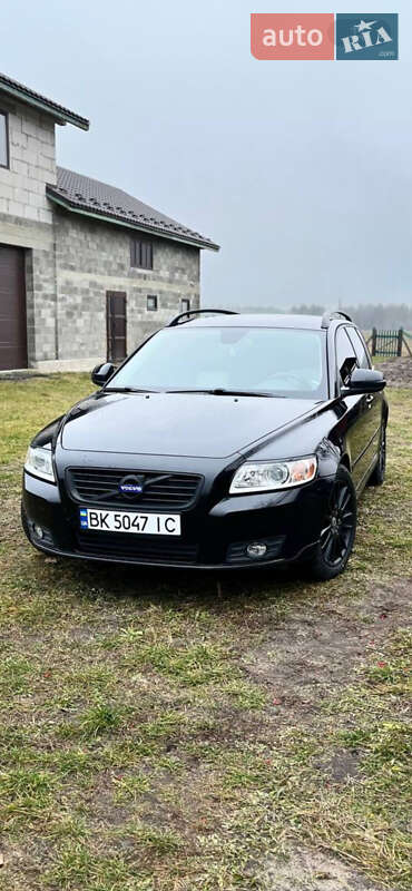 2011 volvo v50
