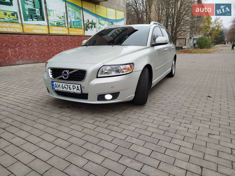 2011 volvo v50