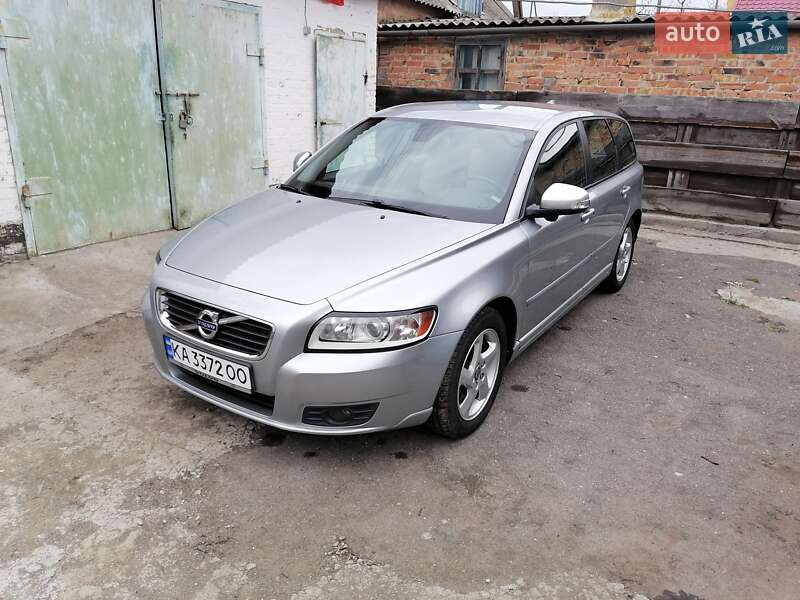 2011 volvo v50