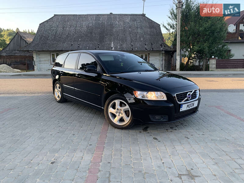 2011 volvo v50