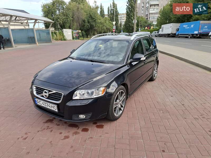 2011 volvo v50
