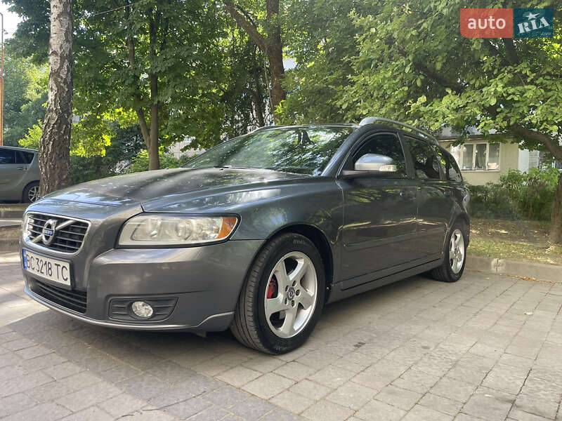 2011 volvo v50