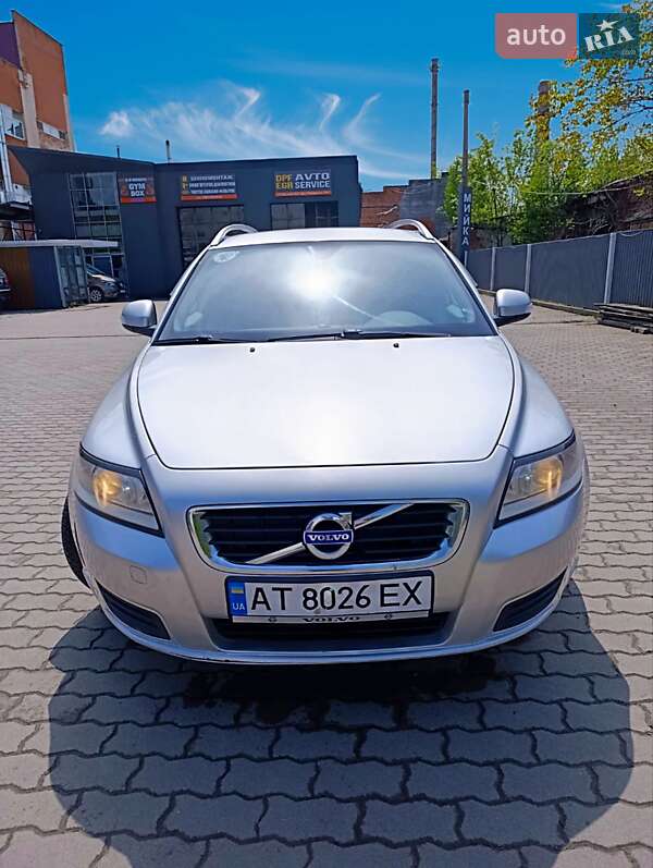 2011 volvo v50