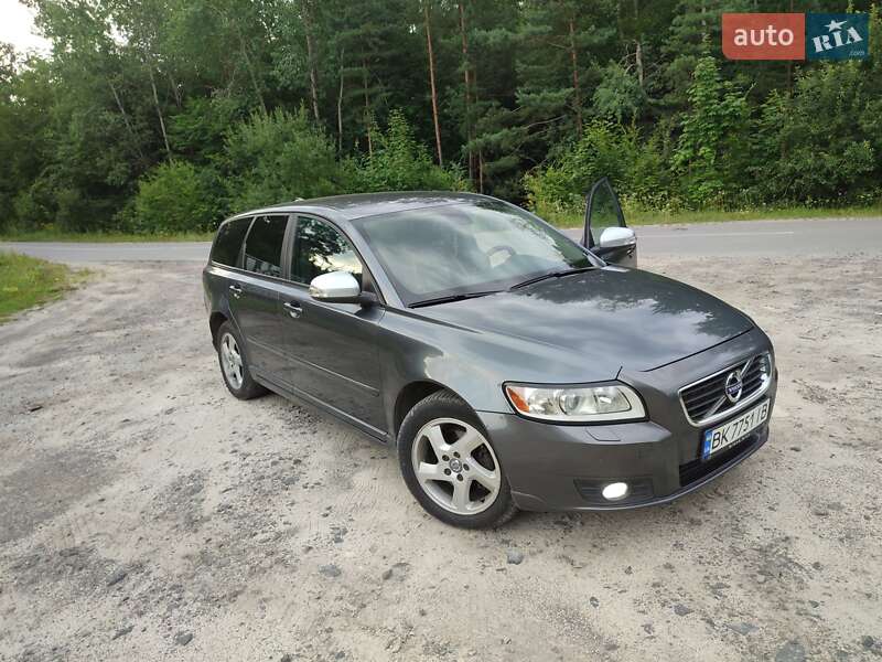 2011 volvo v50