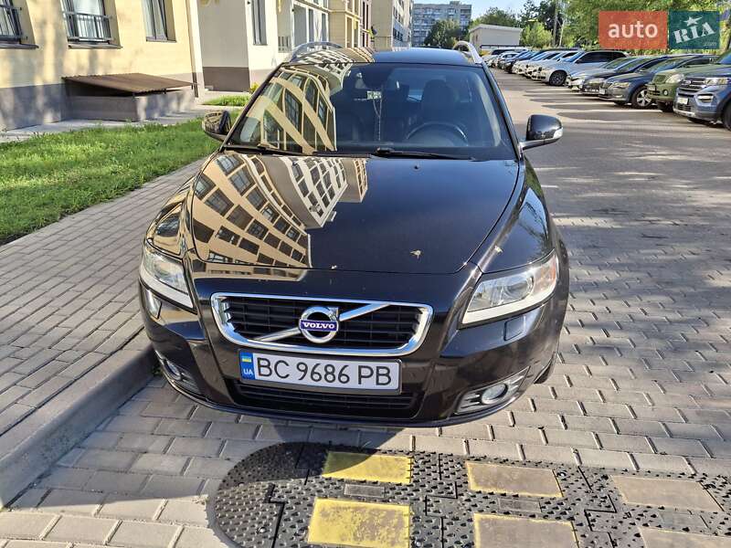 2011 volvo v50
