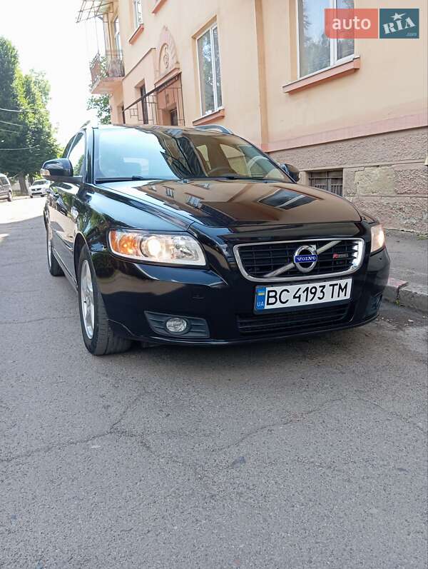 2011 volvo v50