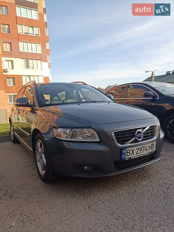 2011 volvo v50