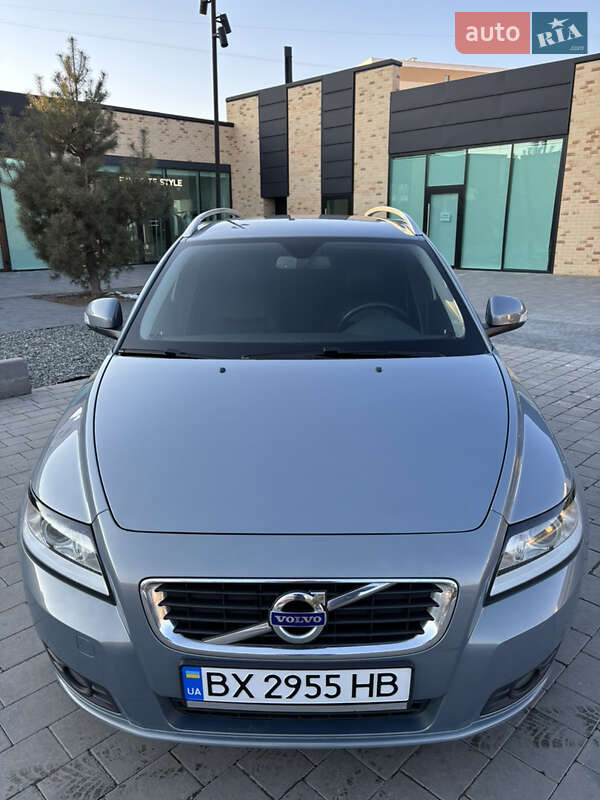 2011 volvo v50