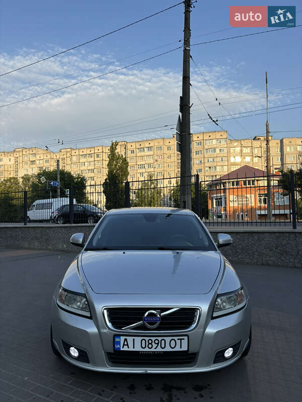 2011 volvo v50
