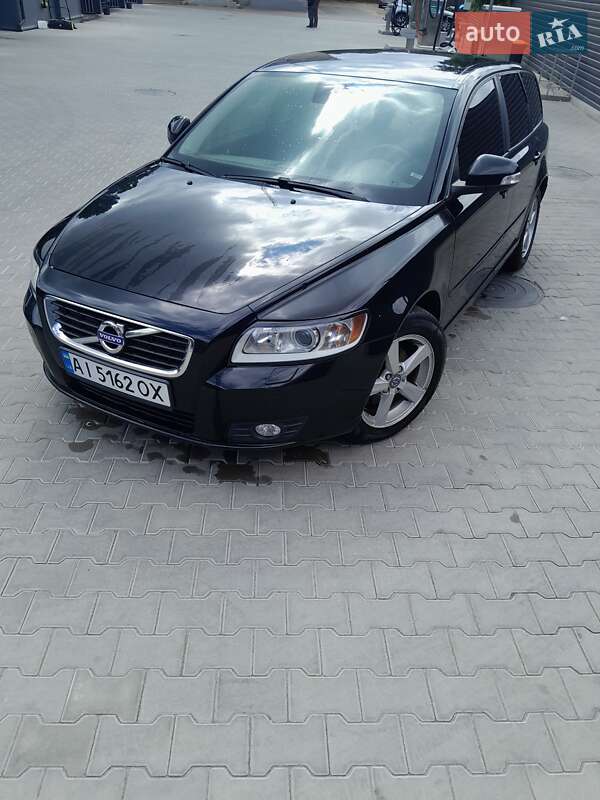 2011 volvo v50