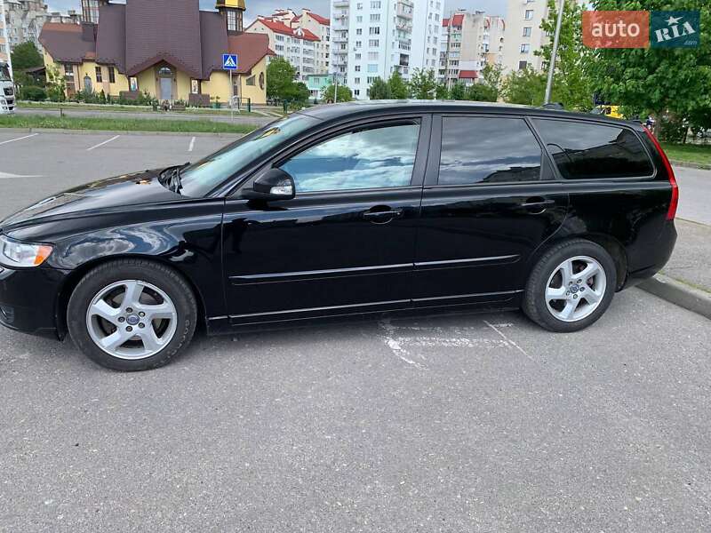 2011 volvo v50