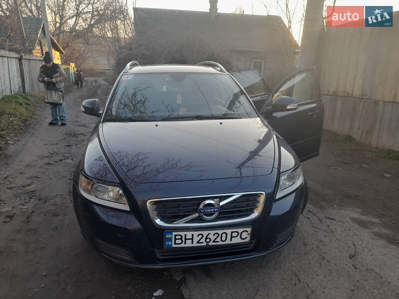 2011 volvo v50