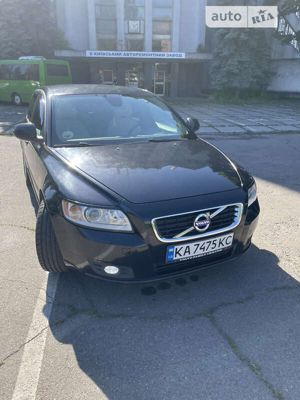 2011 volvo v50