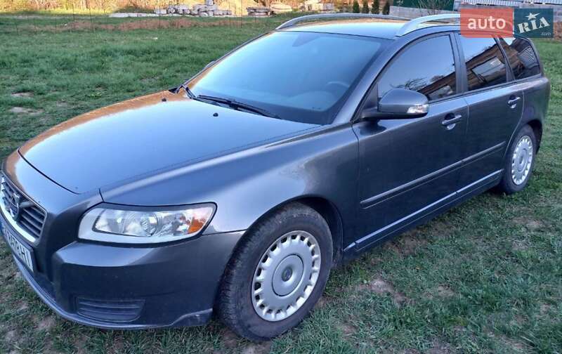 2012 volvo v50