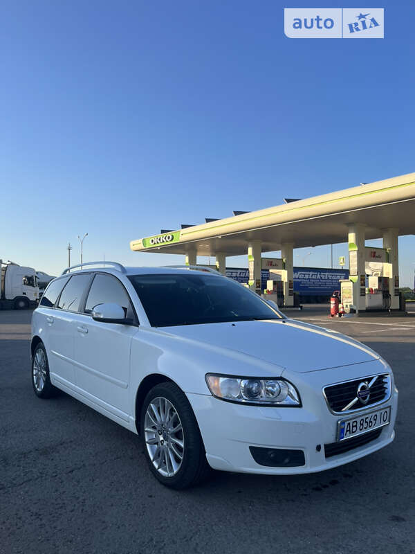 2011 volvo v50