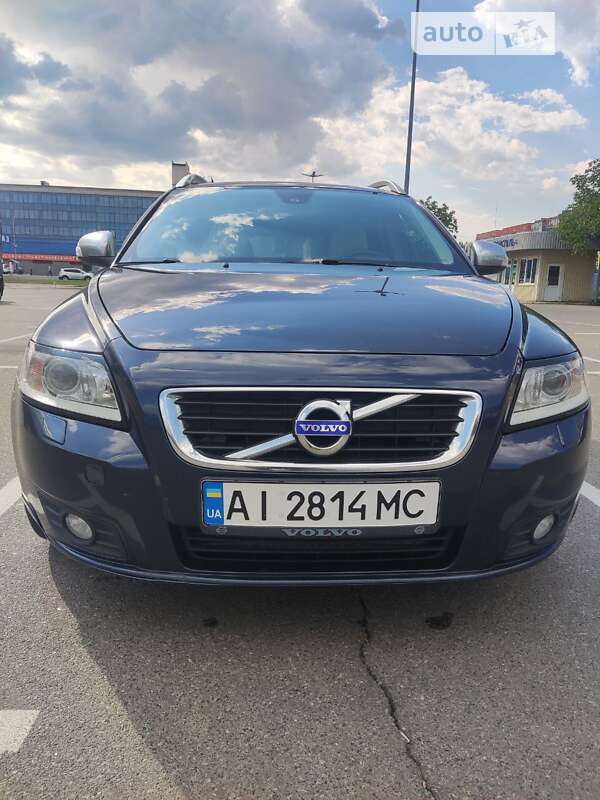 2011 volvo v50