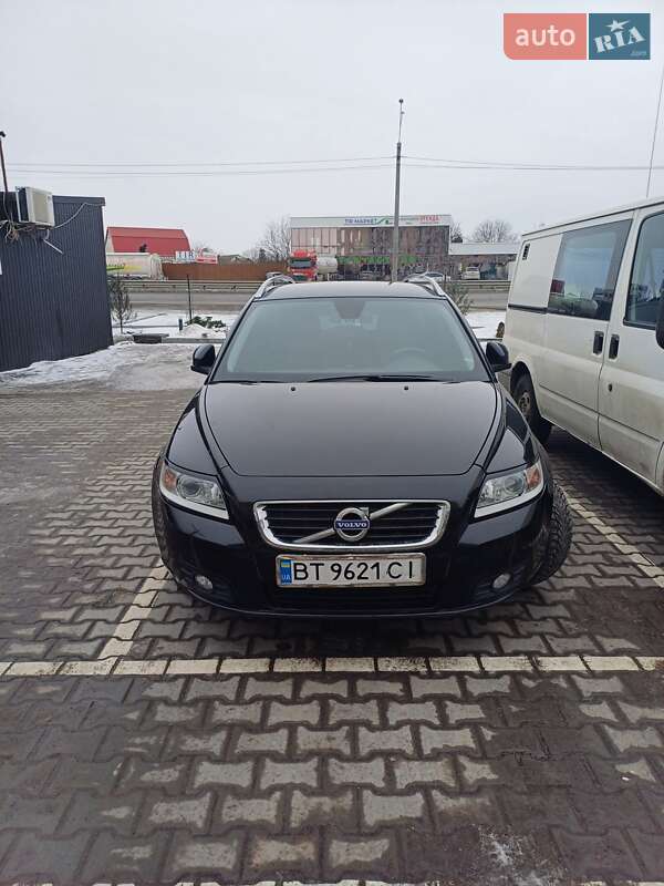 2011 volvo v50