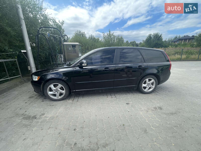 2011 volvo v50