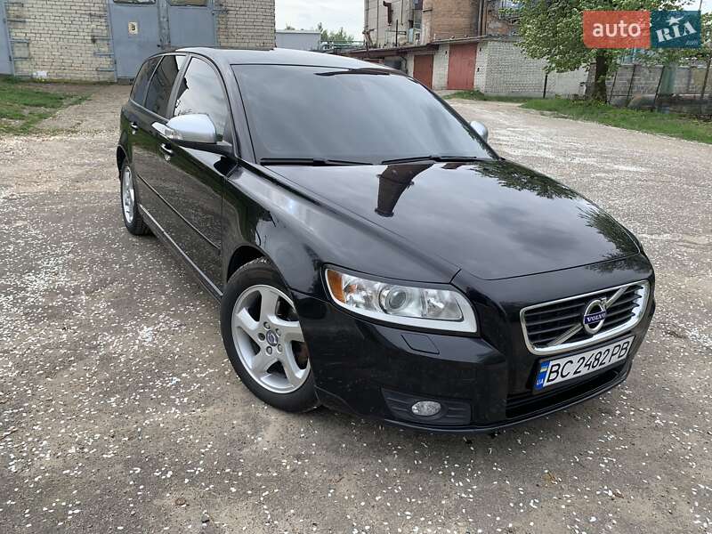 2011 volvo v50