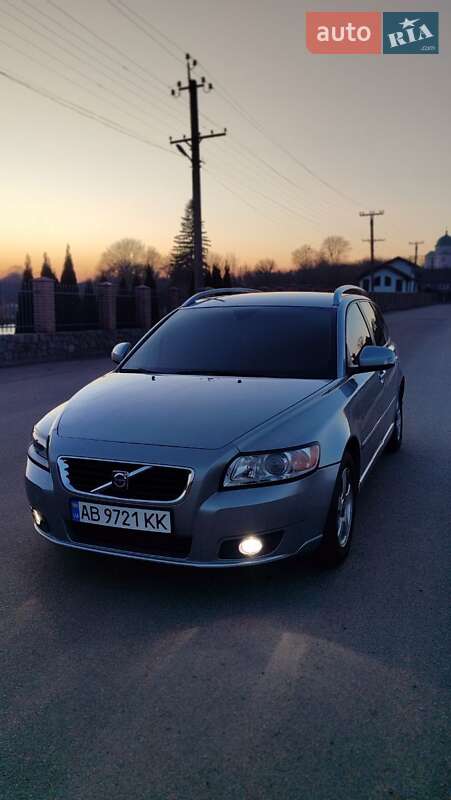 2011 volvo v50