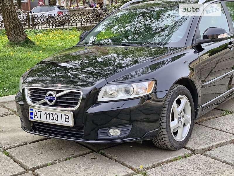 2011 volvo v50