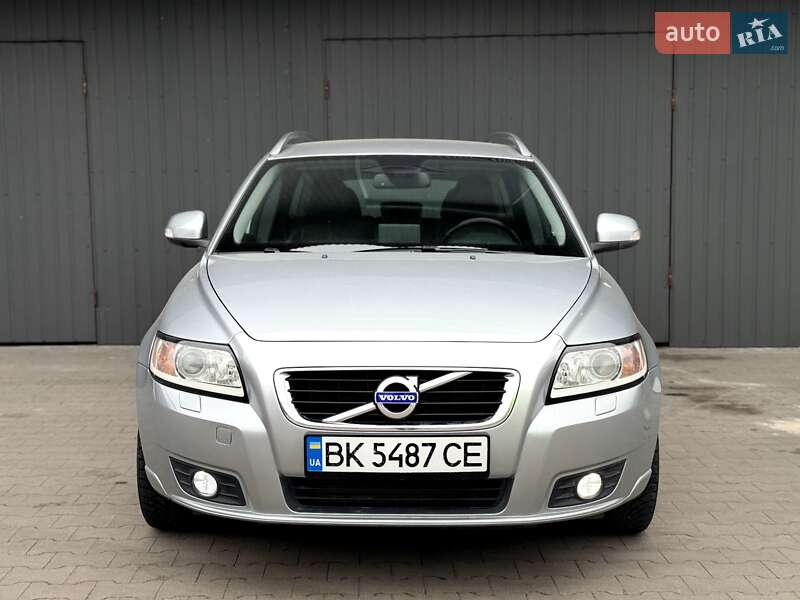 2011 volvo v50