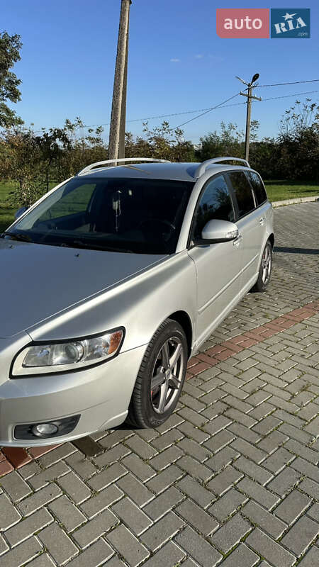 2011 volvo v50