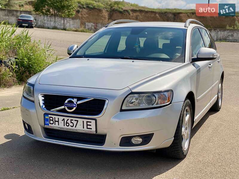 2011 volvo v50