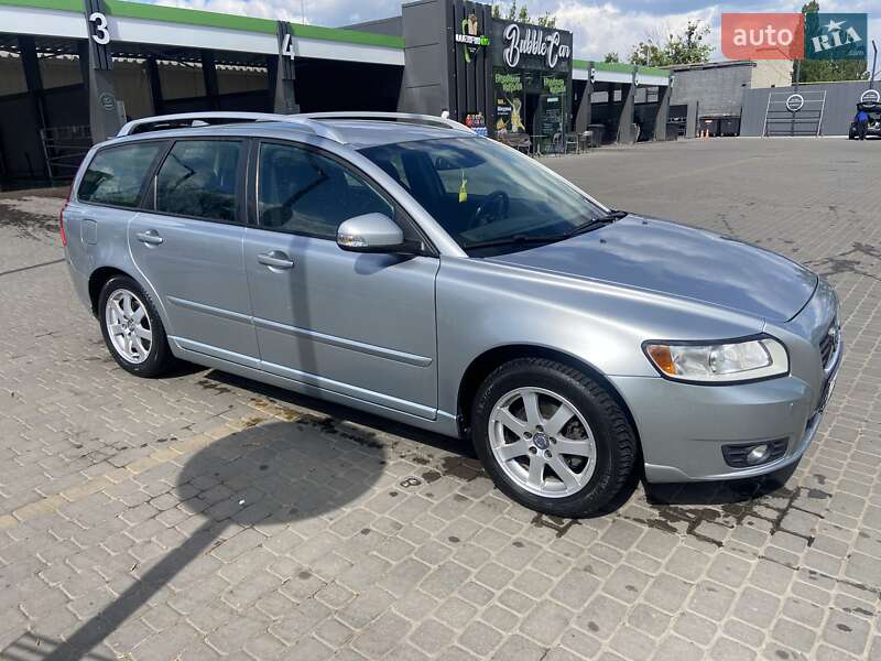 2012 volvo v50